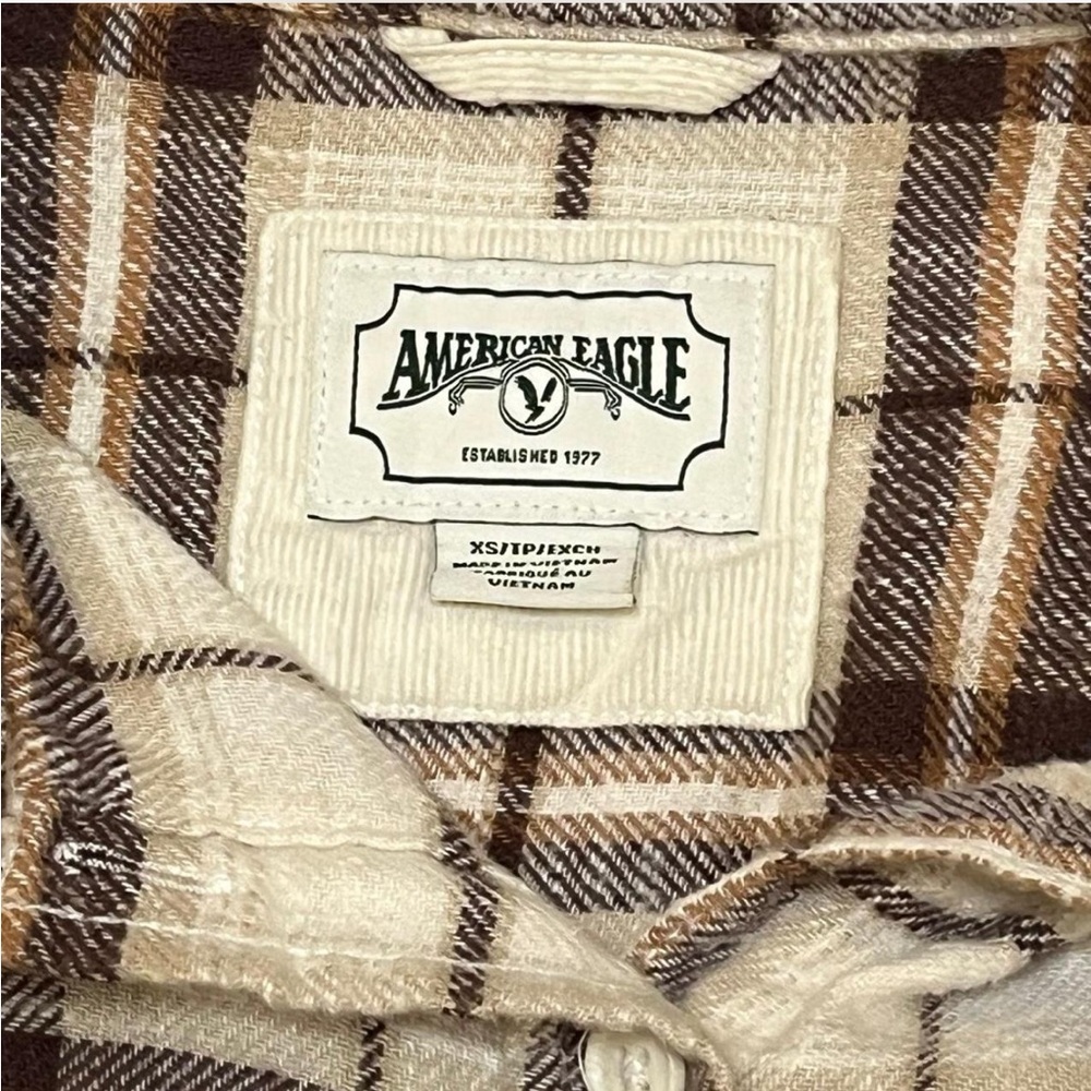 American Eagle Outfitters Cream and Brown Cropped Button-Down Flannel - Picture 5 of 6